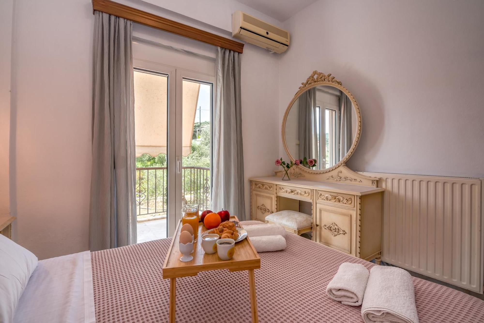 Achilleas Deluxe Αpartment -Pet Friendly-Parking-Mountain View Villa Kotsianá Exteriör bild