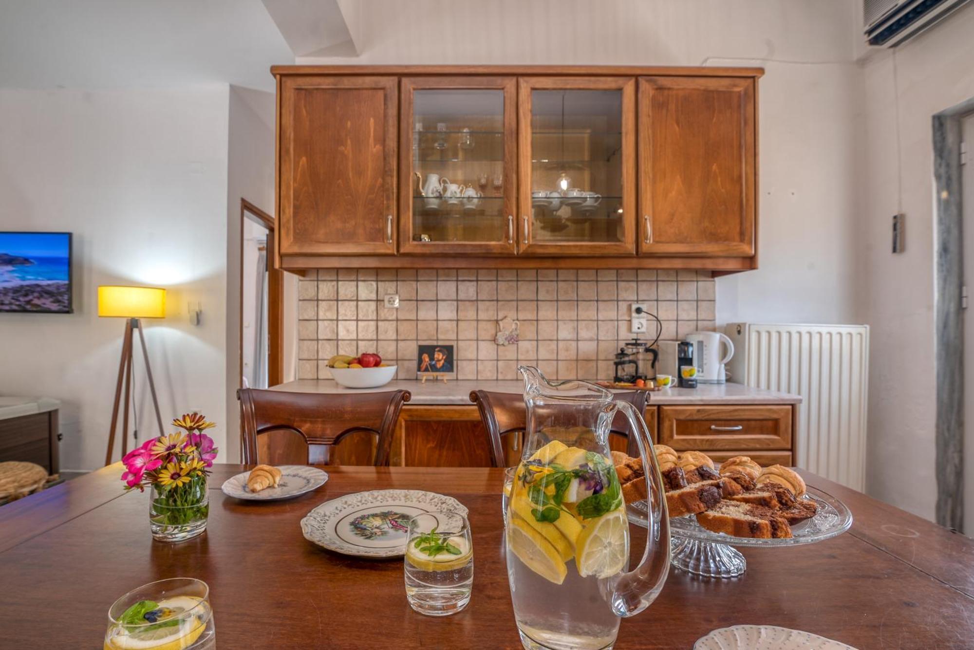 Achilleas Deluxe Αpartment -Pet Friendly-Parking-Mountain View Villa Kotsianá Exteriör bild